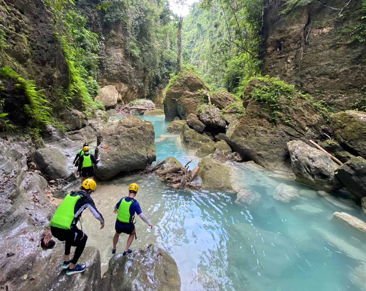 キャニオニング（沢下り）